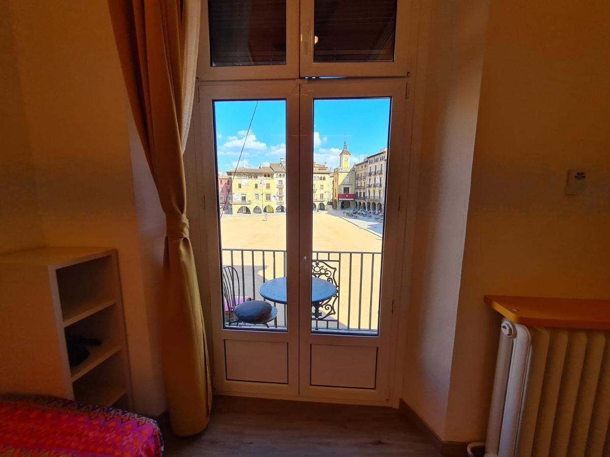 Apartaments Vicus 3 Con Vistas A La Plaza Mayor De Vic Εξωτερικό φωτογραφία
