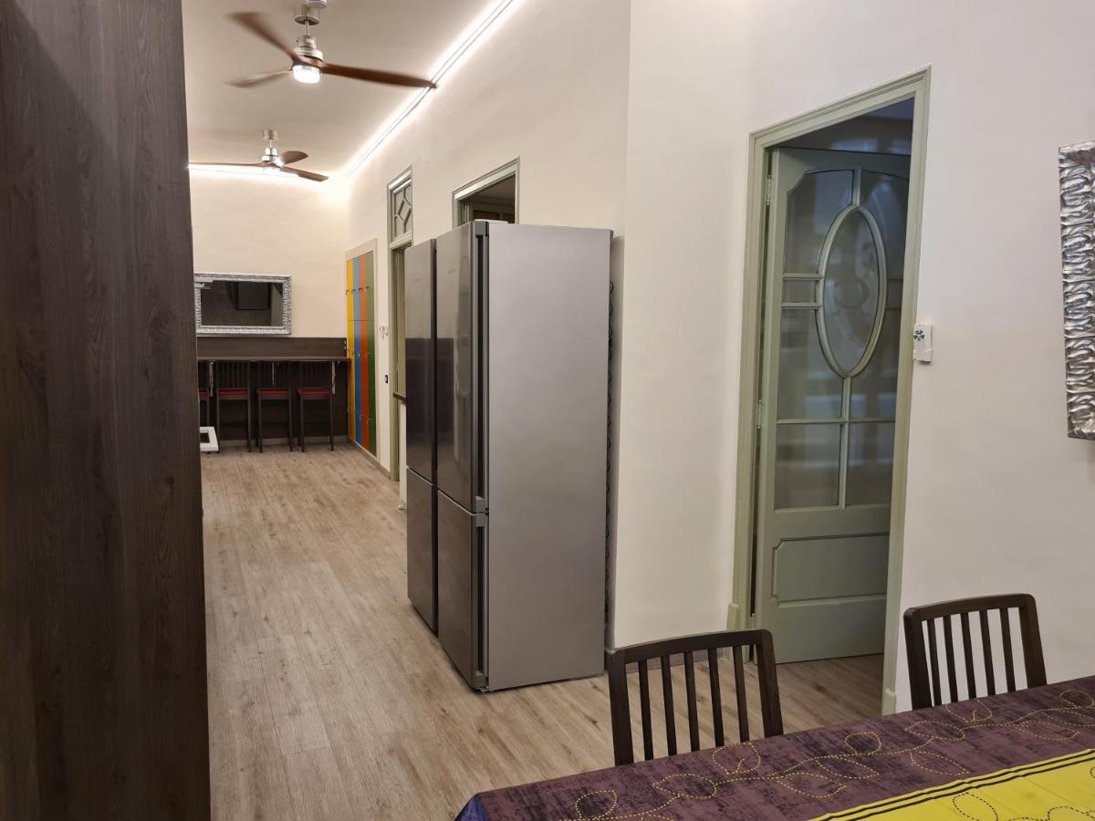 Apartaments Vicus 3 Con Vistas A La Plaza Mayor De Vic Εξωτερικό φωτογραφία